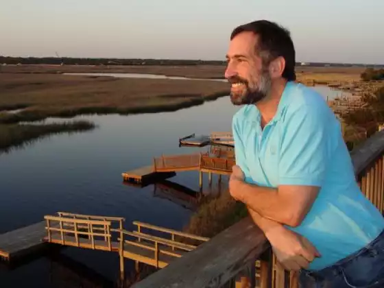 Howie Shareff,
Yoga
Expert at روح پرور سمٹ 2023: ایک سفر کے اندر، شروع!