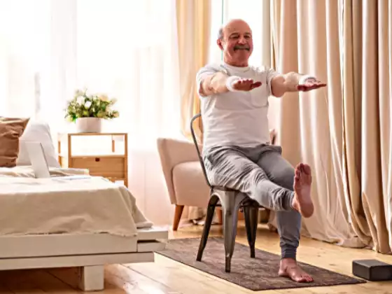Yoga en silla y Qigong - ¡Siéntate o ponte de pie!