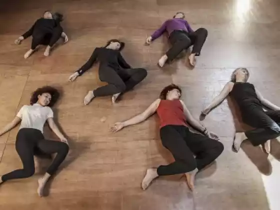 Forces opposées travaillant ensemble